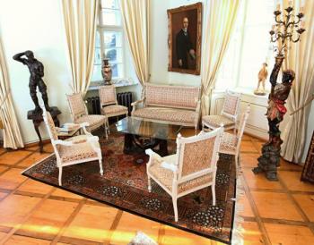 Sedací souprava Ludvík XVI, 8 míst Sedací souprava Ludvík XVI, 8 míst